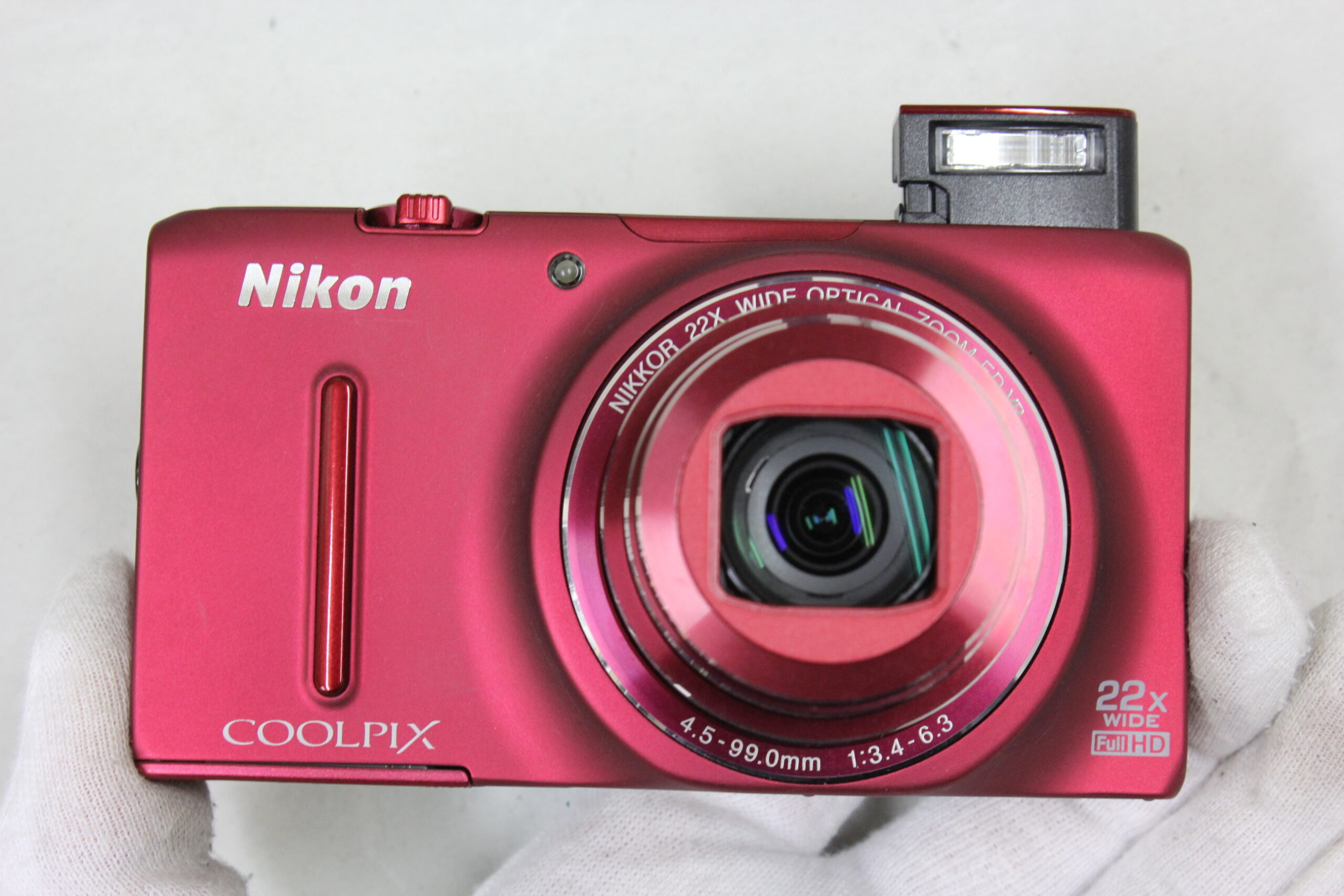 ニコン（Nikon） COOLPIX S9500 ヴェルヴェットレッド 出品しましたよ
