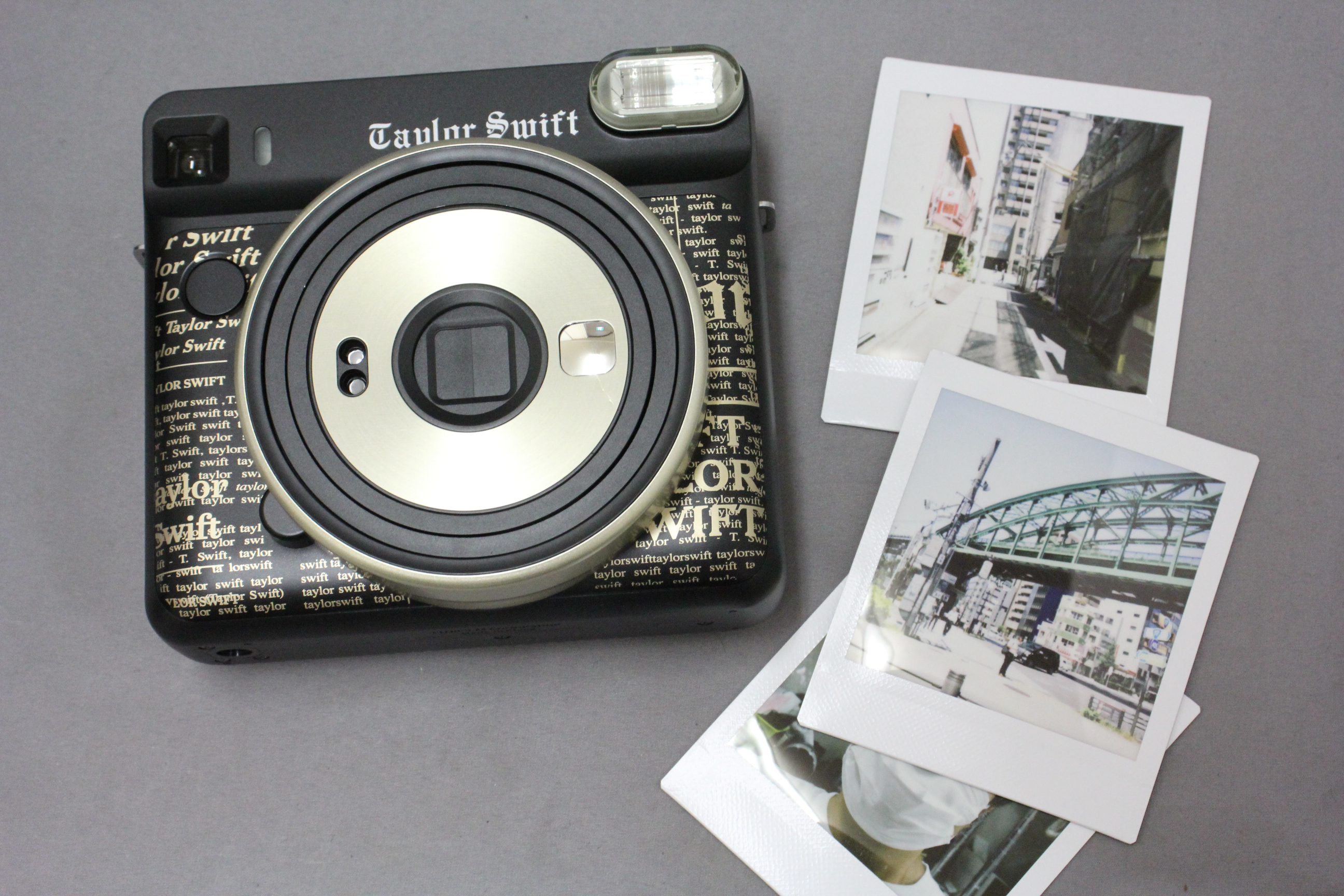 フジフィルム（FUJIFILM） instax SQUARE SQ6 テイラースウィフト限定 ...